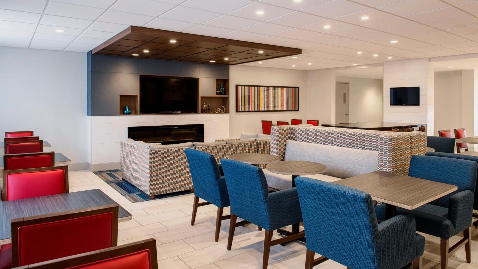 Holiday Inn Express & Suites Airdrie-Calgary North by IHG