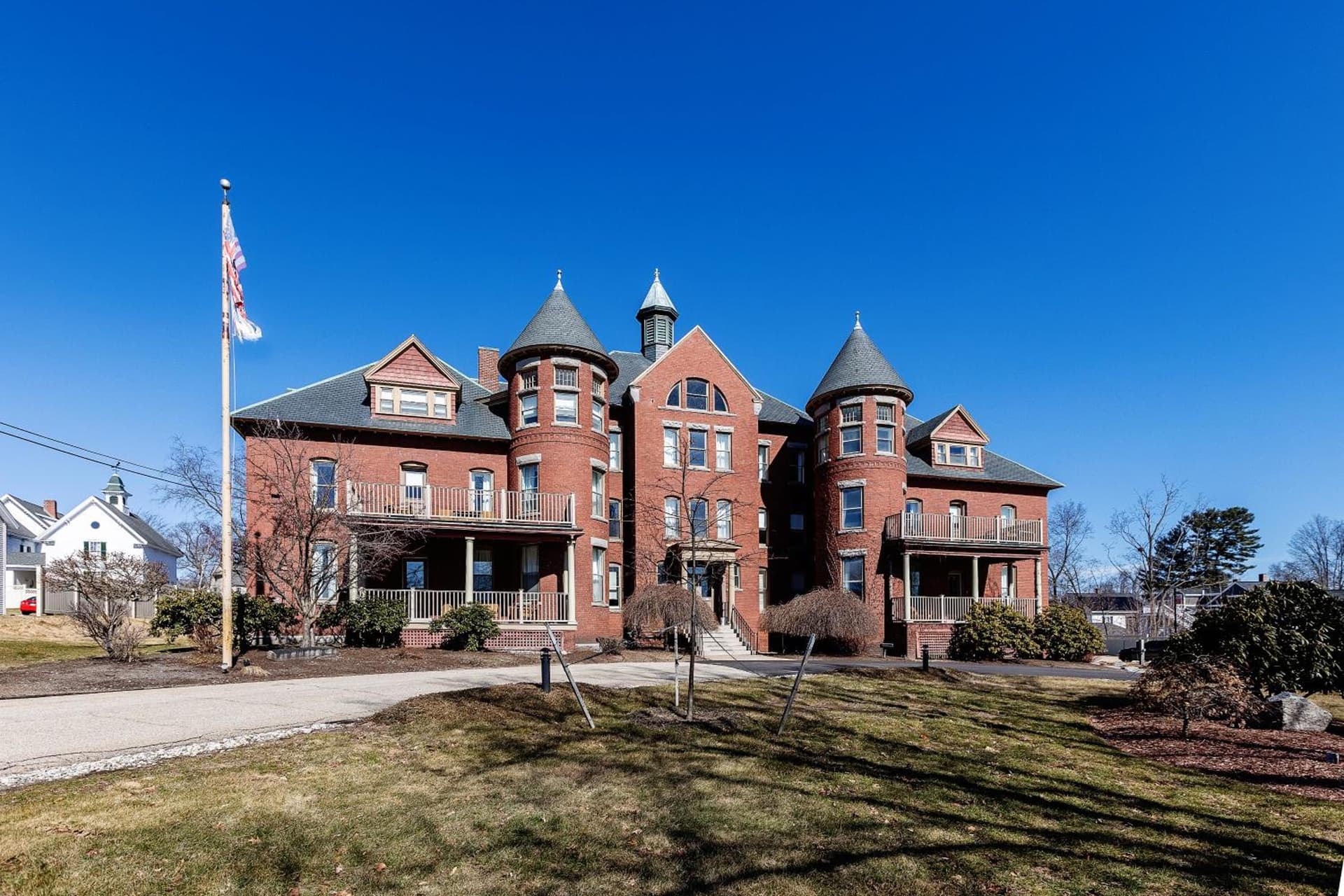 The Centennial Hotel