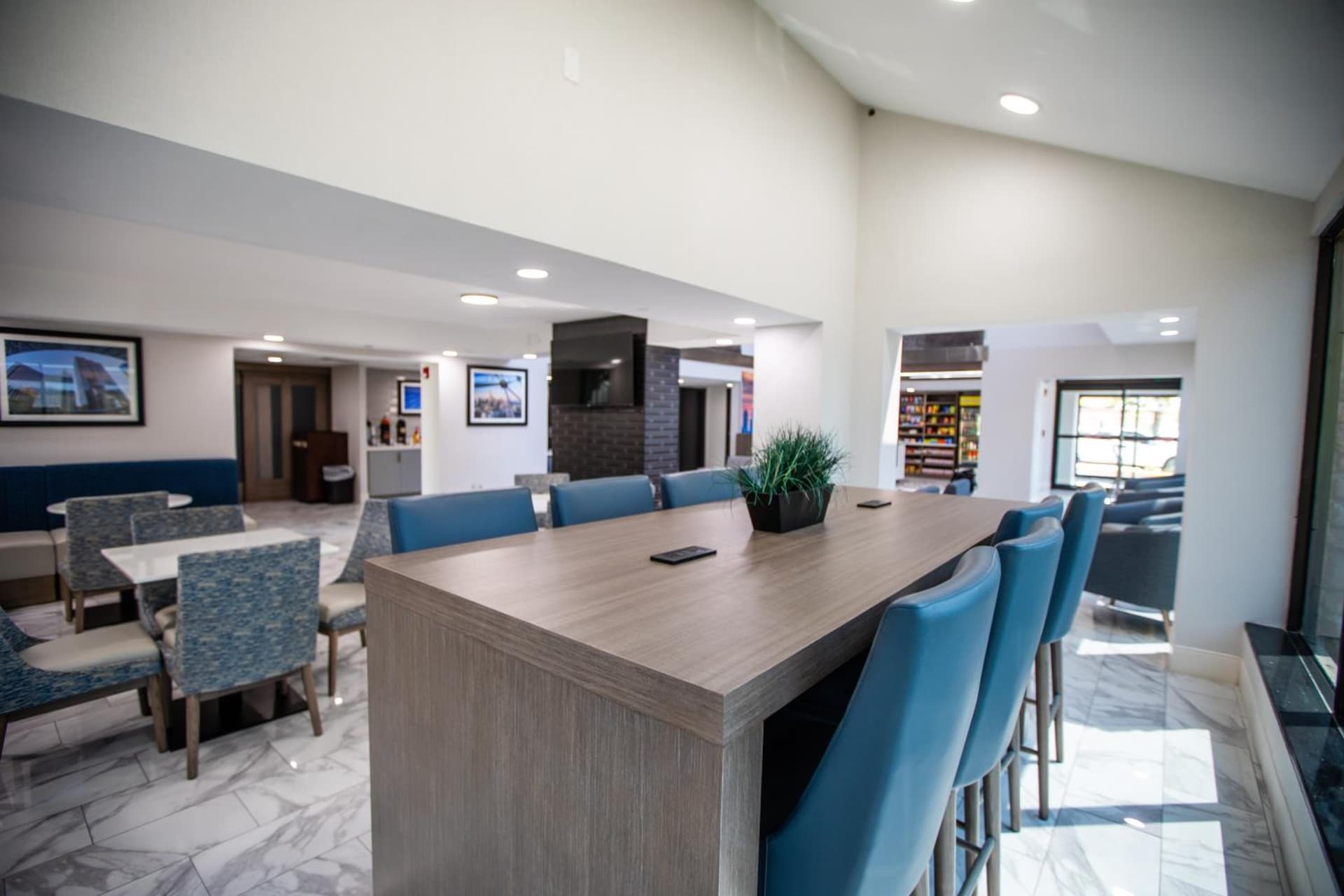 La Quinta by Wyndham Dallas I-35 Walnut Hill Ln