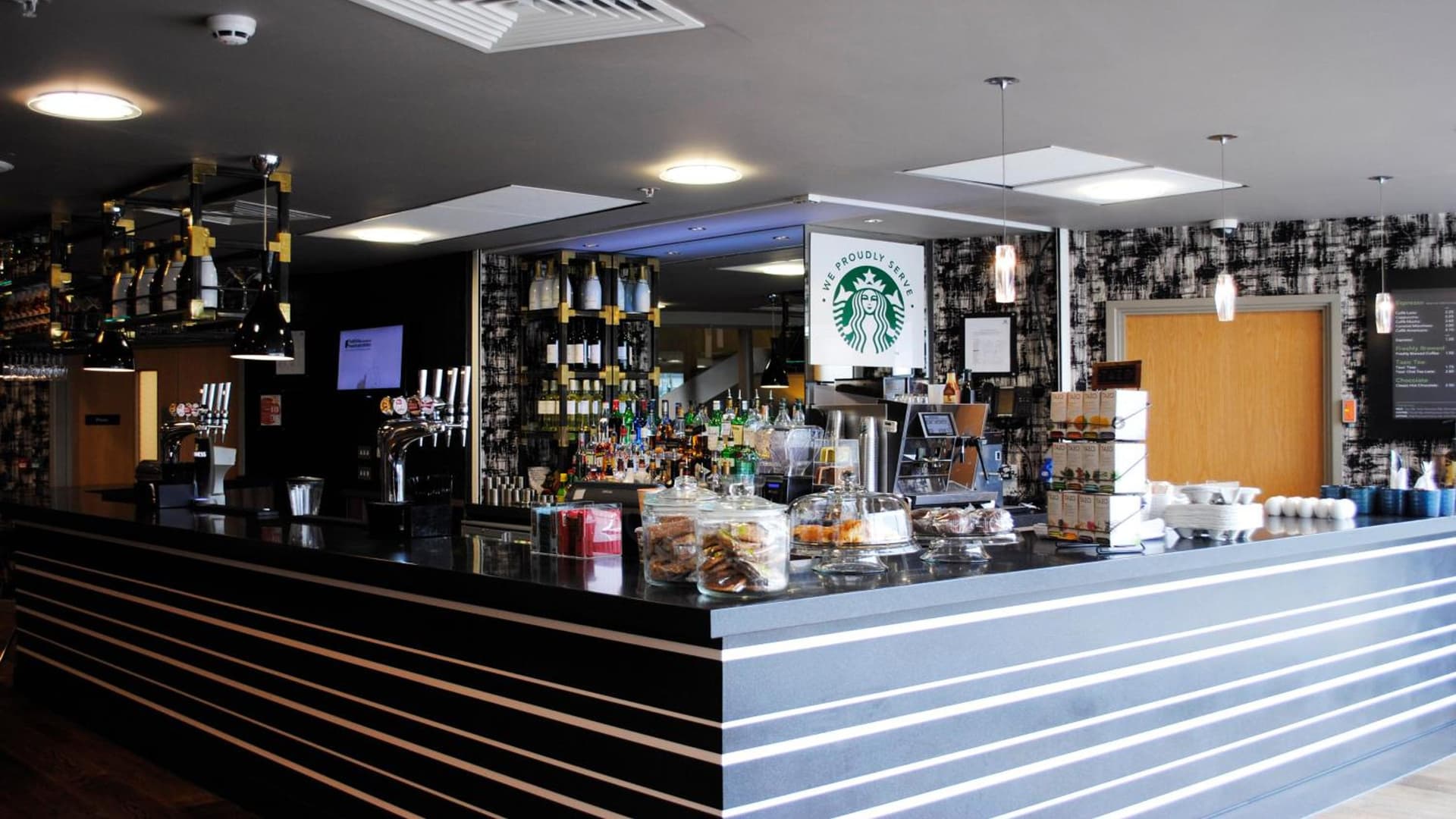 Holiday Inn Manchester-Mediacityuk by IHG