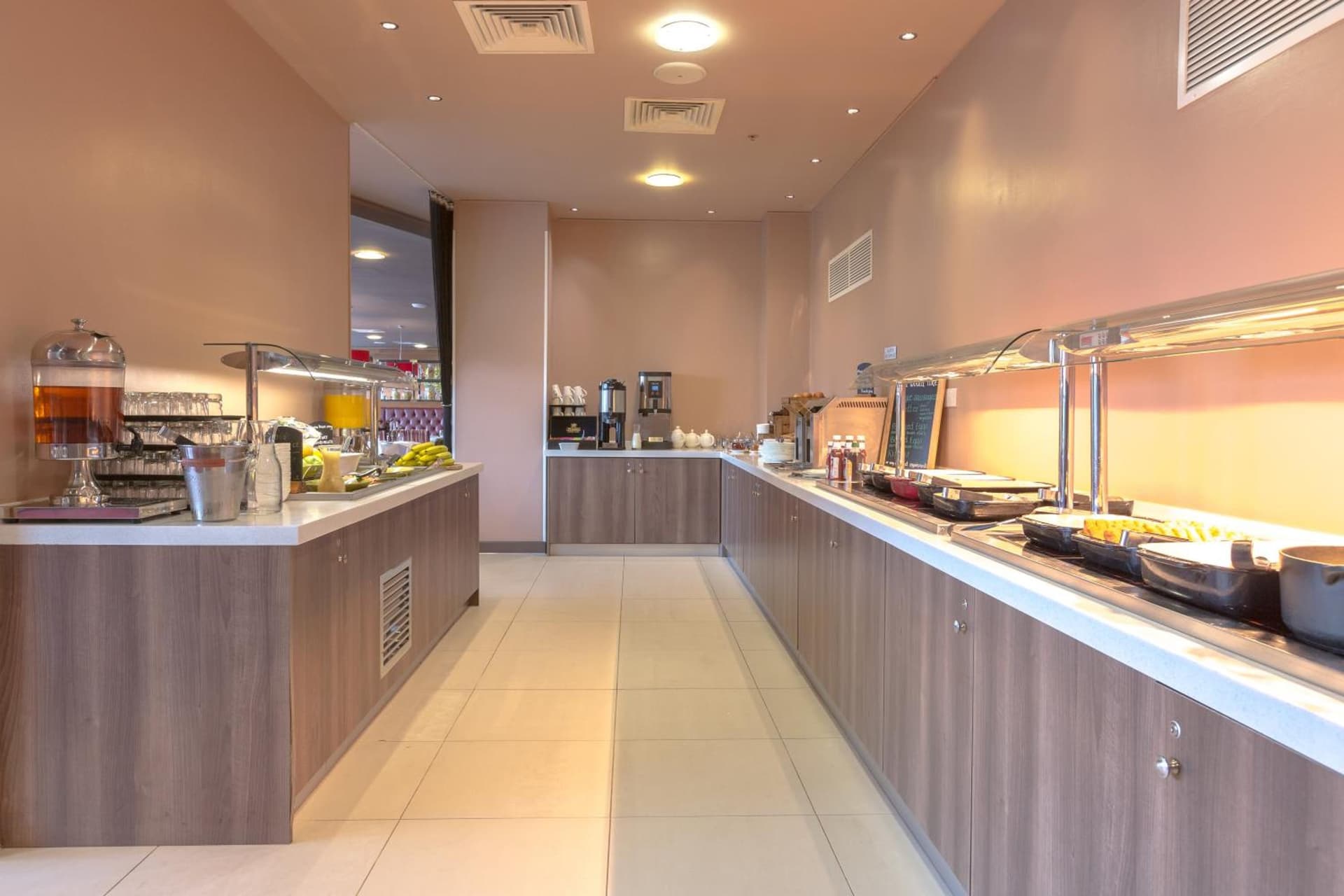 Holiday Inn Manchester-Mediacityuk by IHG