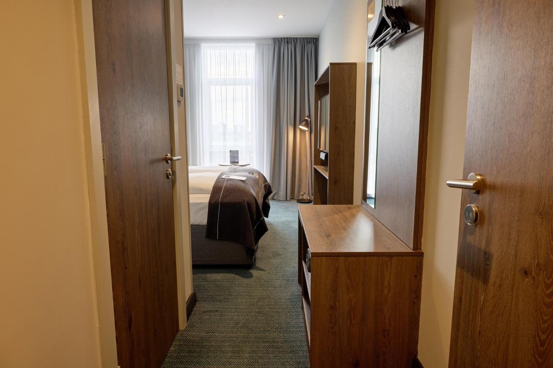 Holiday Inn - the niu, Loom Manchester North by IHG