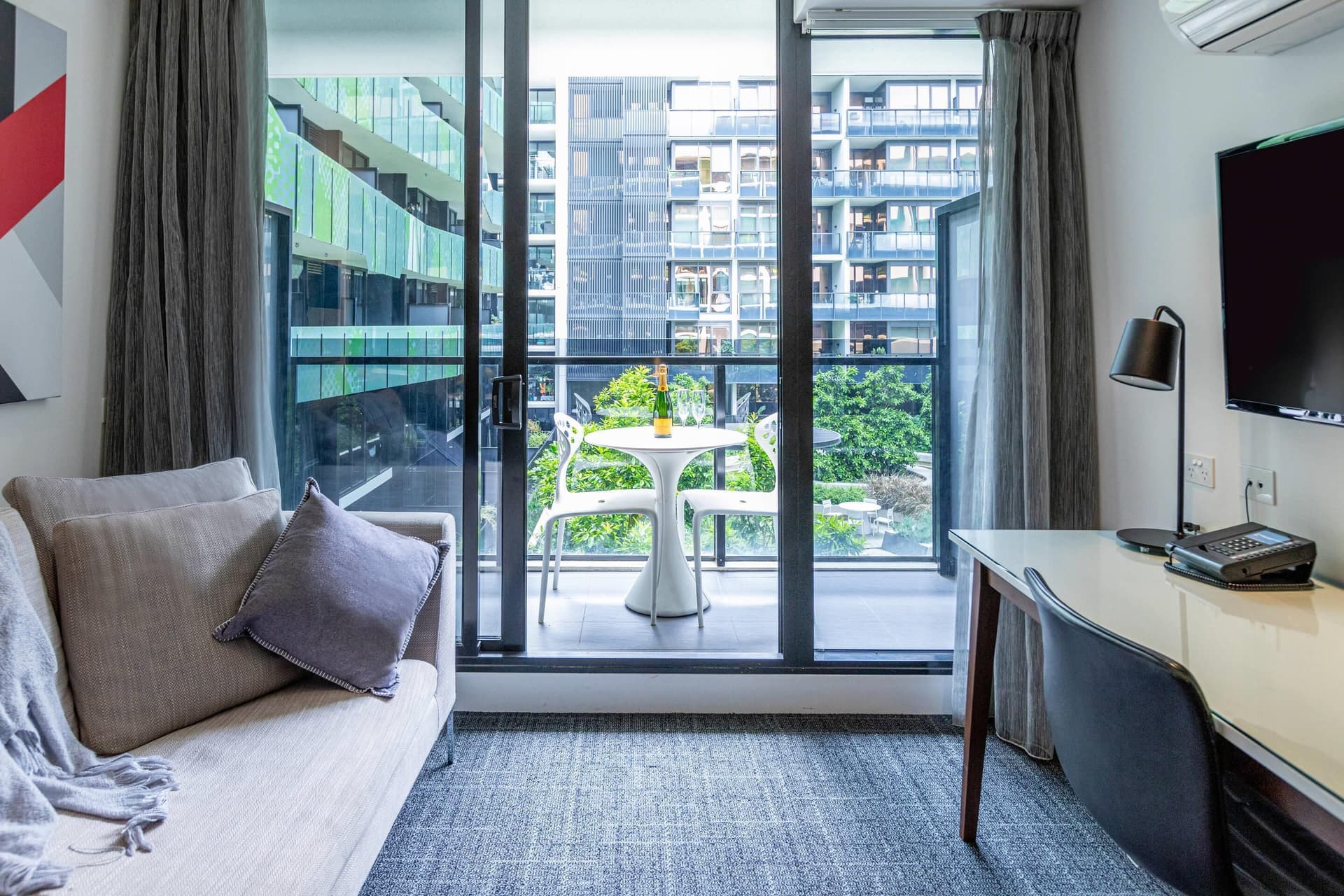 MainStay Suites Abbotsford