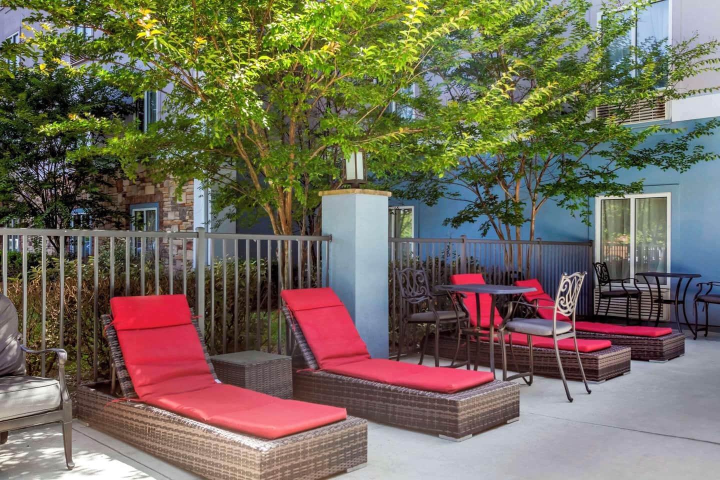 Comfort Suites Nashville Airport - BNA