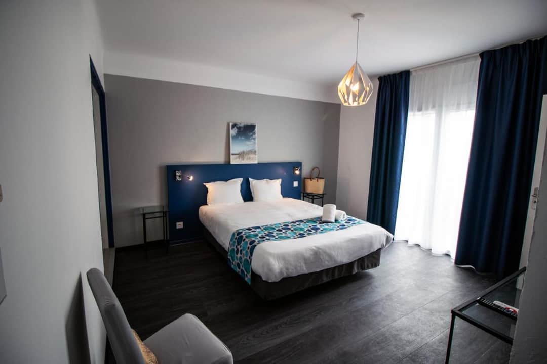 Adonis Six-Fours - Hôtel Le Bel Azur