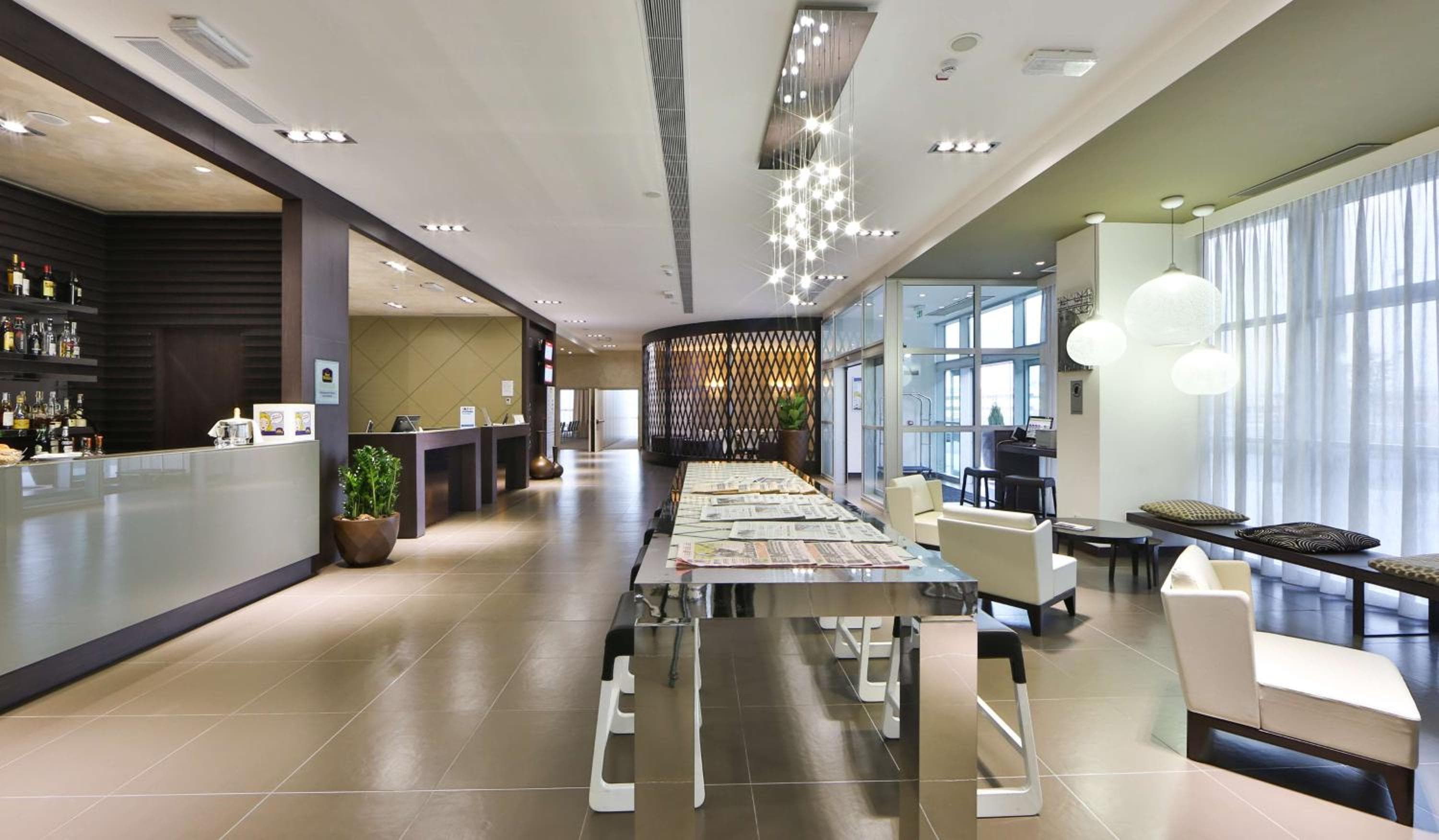 Best Western Premier Hôtel CHC Airport