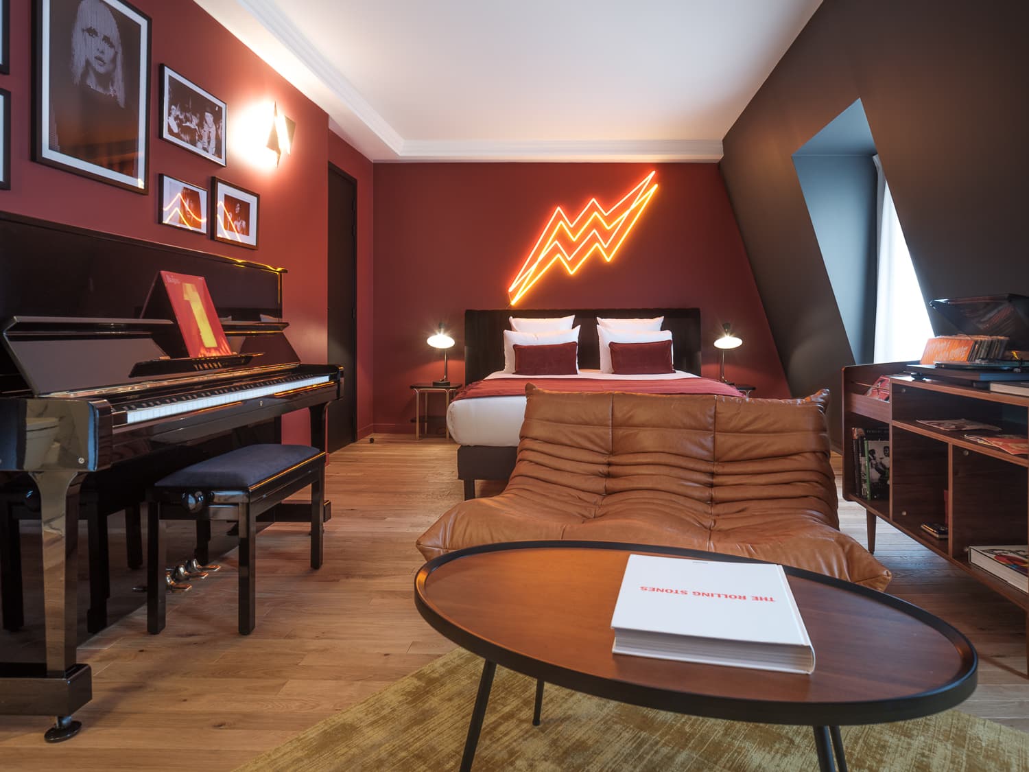 Seven Hotel