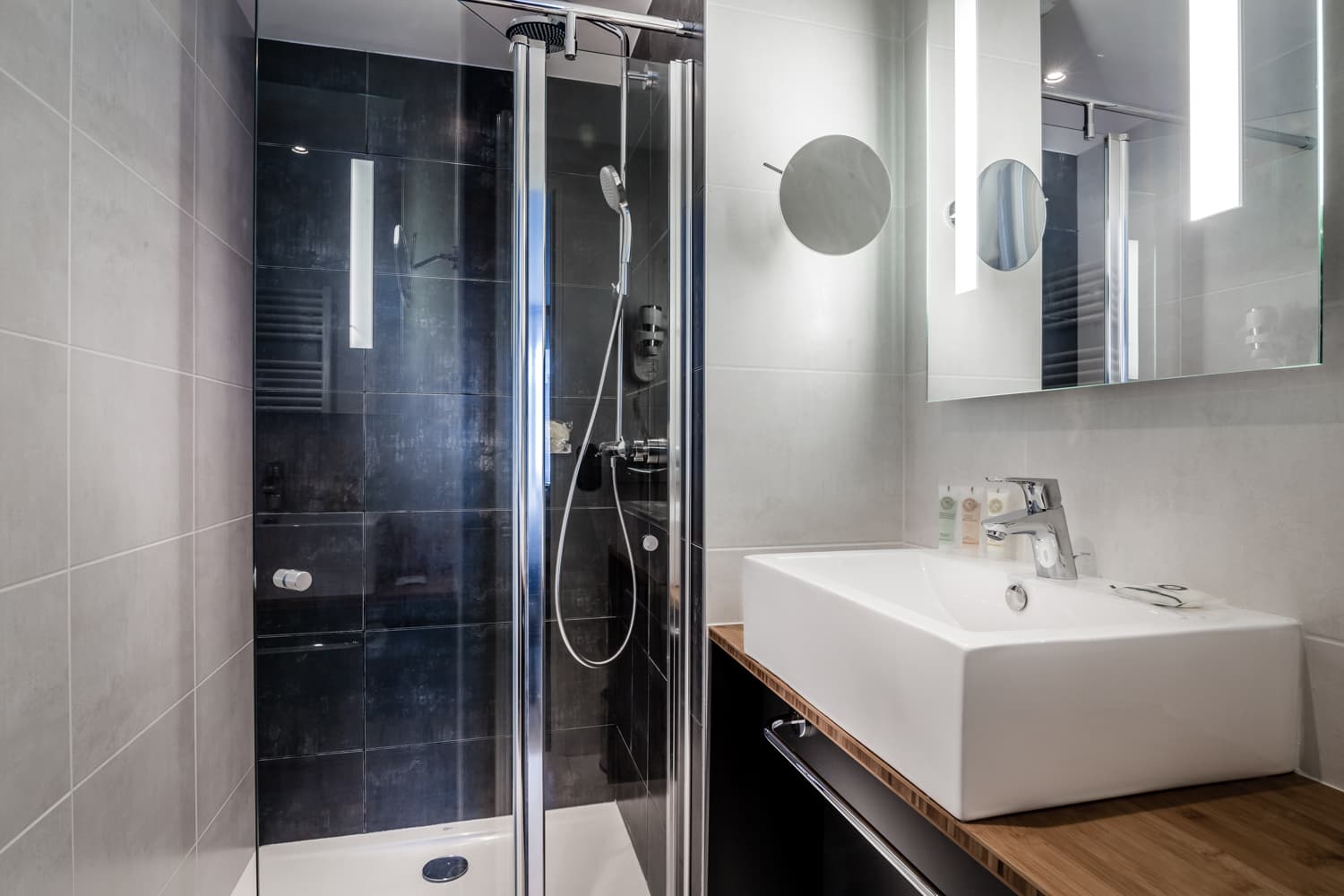 Best Western Plus Suitcase Hôtel Paris La Défense