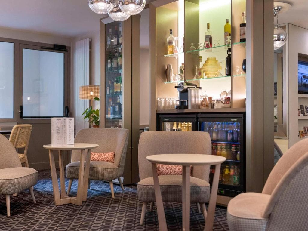 Mercure Paris Montparnasse Raspail Hotel