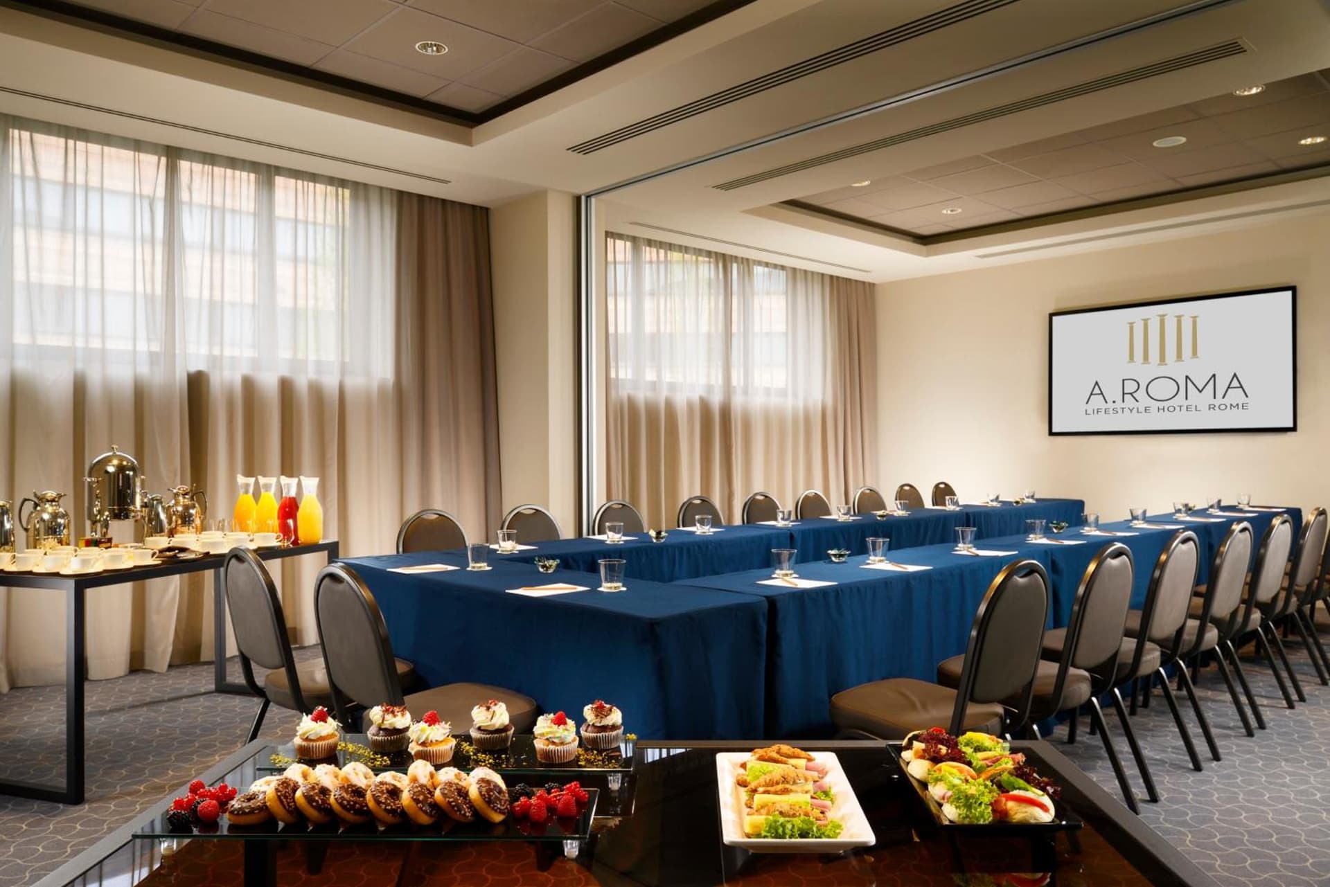 A.Roma Lifestyle Hotel