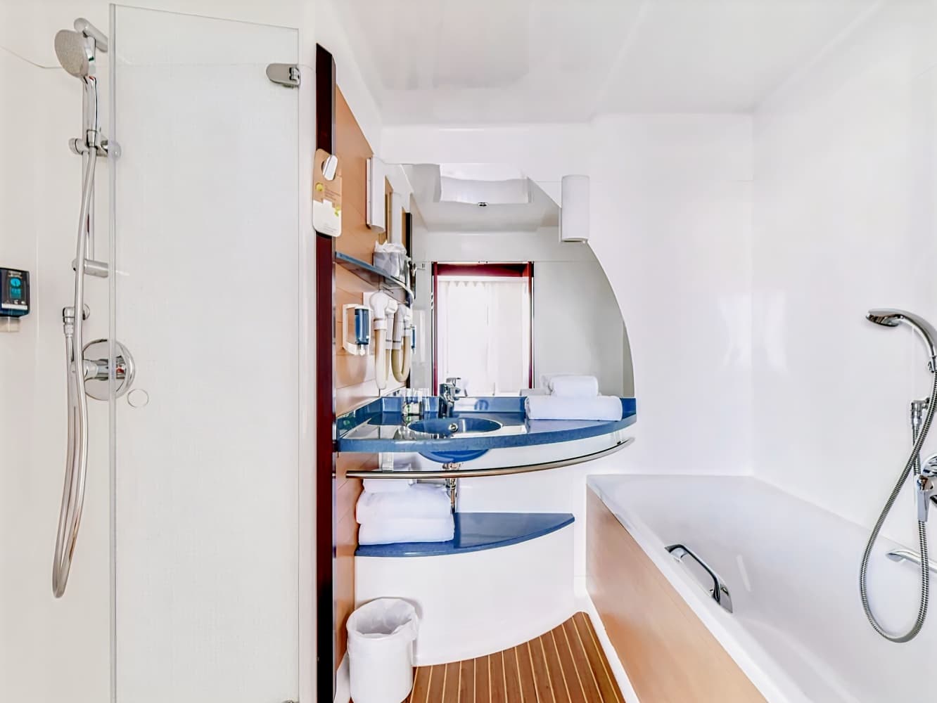 Novotel Suites Paris Nord 18ème