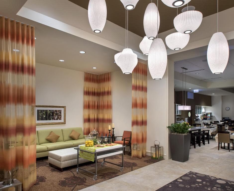 Hilton Garden Inn Chicago Downtown Riverwalk