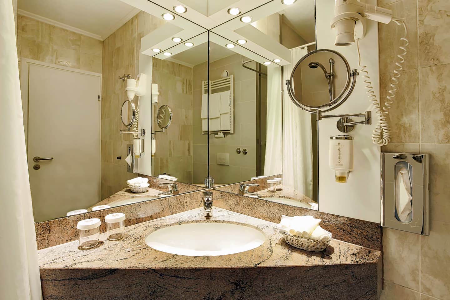 H4 Hotel Frankfurt Messe