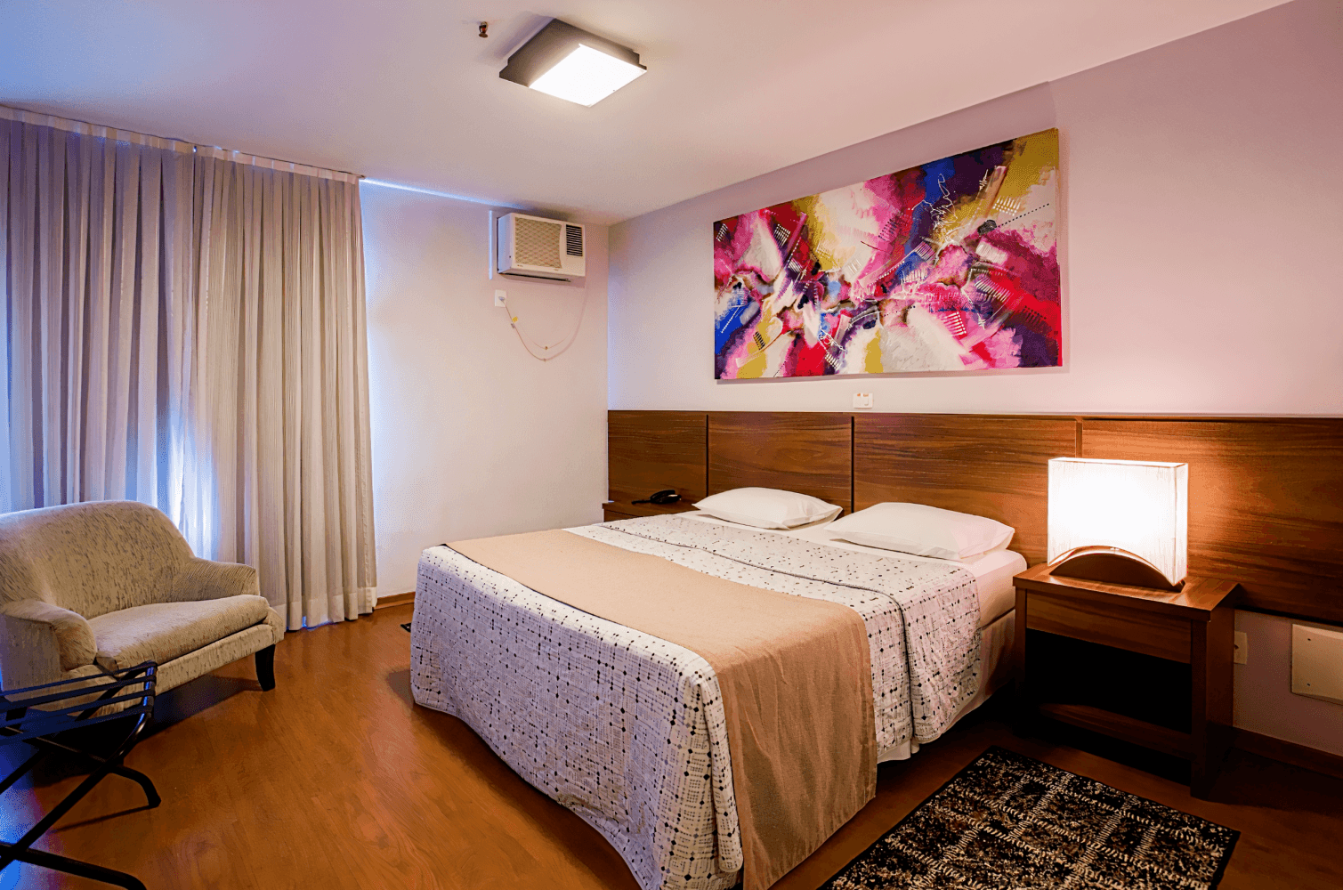 Gallant Hotel