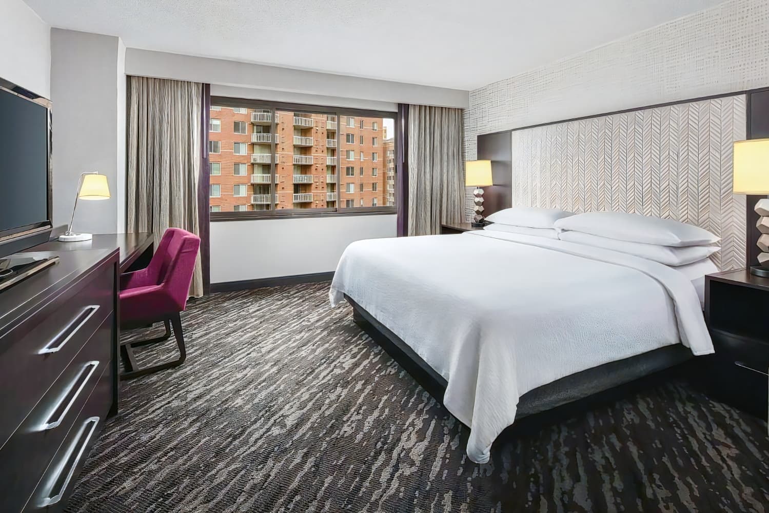 Embassy Suites by Hilton Crystal City National Airport