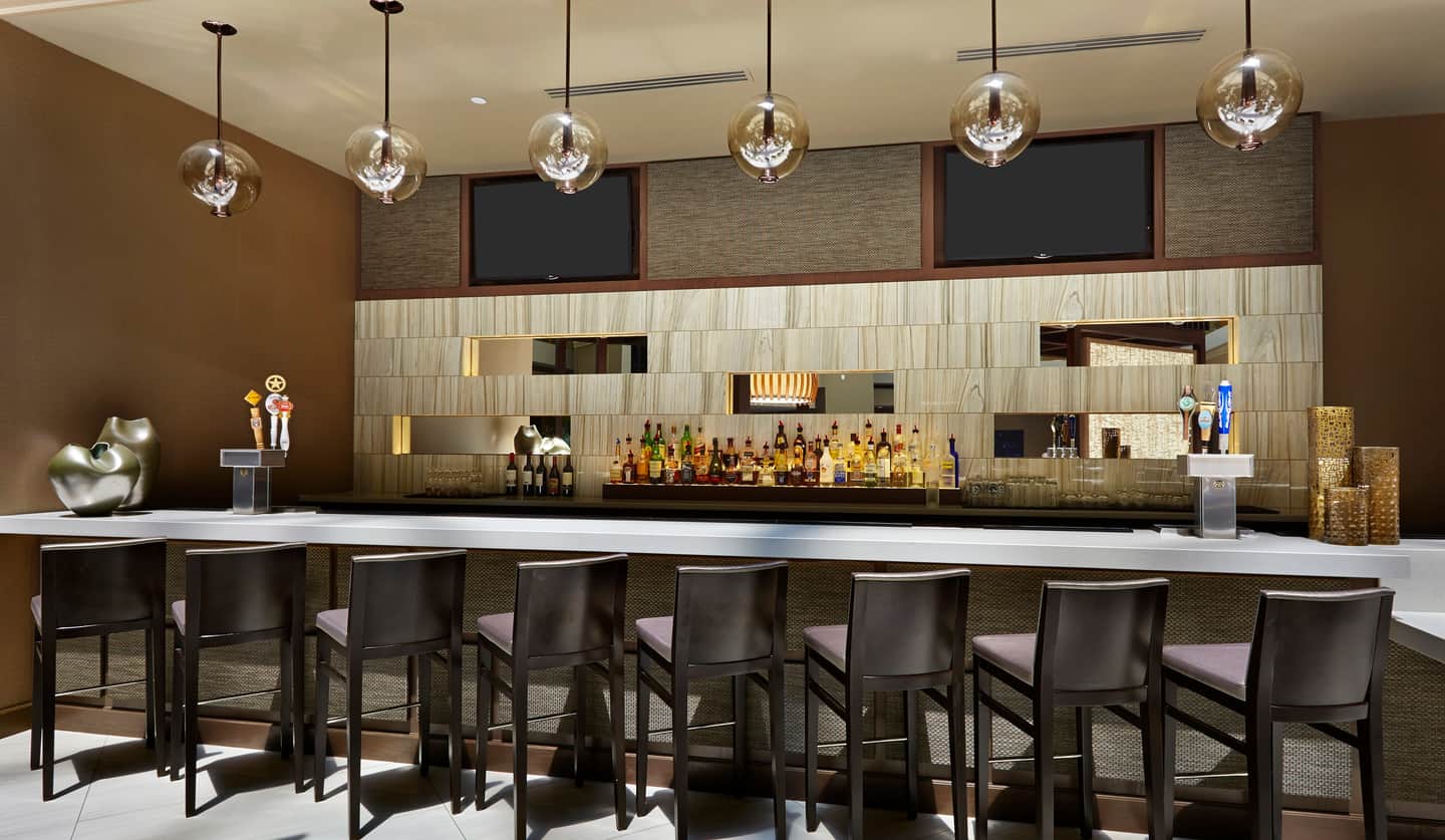 Embassy Suites by Hilton Crystal City National Airport